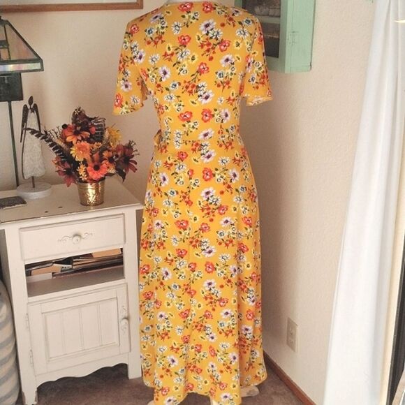Speechless Wrap Front Floral Midi Dress - Picture 6 of 12